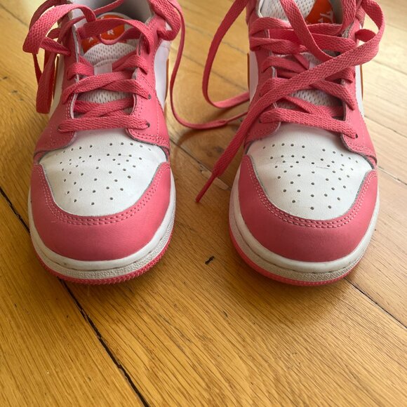 Nike Air Jordan Pink and Orange Size 5Y 6.5 Womens - Picture 8 of 16